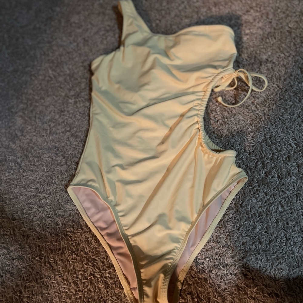 Yellow One-Shoulder cut out Swimsuit